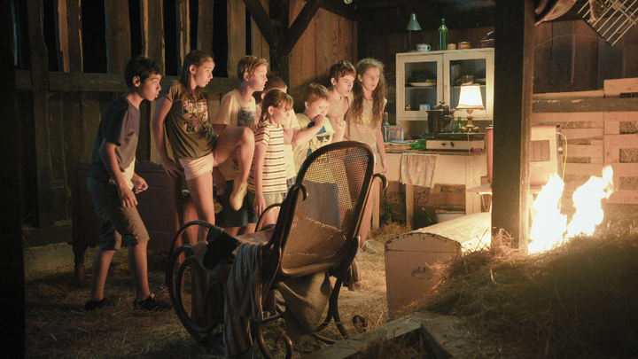 Prázdniny - Decká chtiac-nechtiac podpálili senník, kde mal sused príbytok